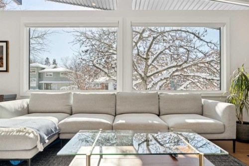 2440 Cherokee Drive Nw, Calgary, AB 