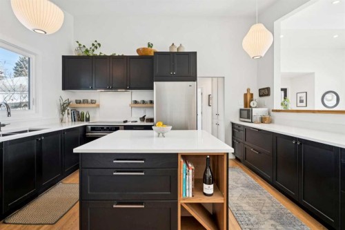 2440 Cherokee Drive Nw, Calgary, AB 