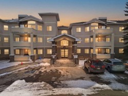 203-26 Country Hills View NW Calgary, AB T3K 5A4