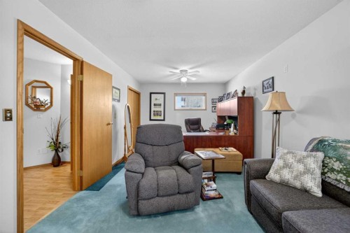 159 Balsam Crescent, Olds, AB - Indoor Photo Showing Living Room