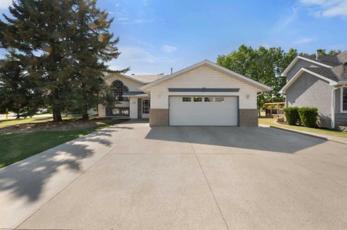 159 Balsam Crescent, Olds, AB - Outdoor