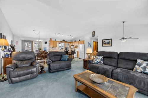 159 Balsam Crescent, Olds, AB - Indoor Photo Showing Living Room