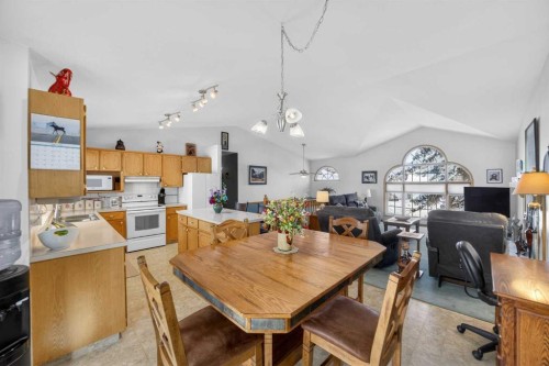 159 Balsam Crescent, Olds, AB - Indoor Photo Showing Dining Room