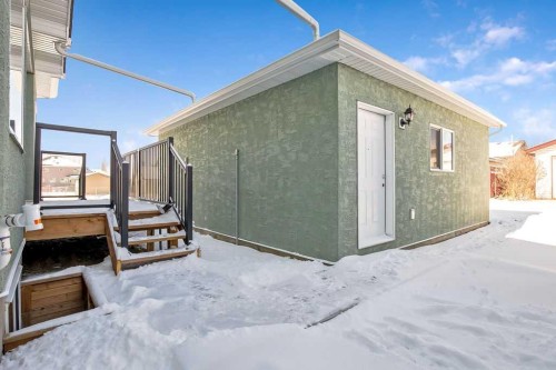 409 Strathcona Circle, Strathmore, AB - Outdoor With Exterior