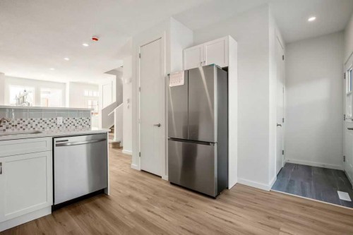 409 Strathcona Circle, Strathmore, AB - Indoor Photo Showing Kitchen With Stainless Steel Kitchen