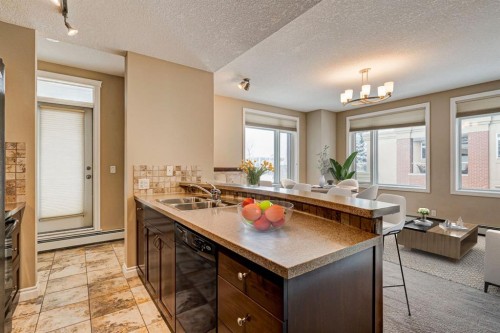 3306-24 Hemlock Crescent Sw, Calgary, AB - Indoor Photo Showing Kitchen With Double Sink