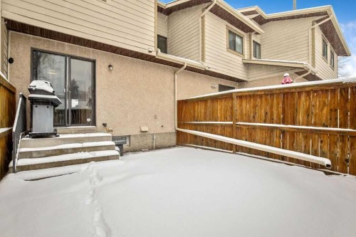 111 Deerfield Drive Se, Calgary, AB - Outdoor