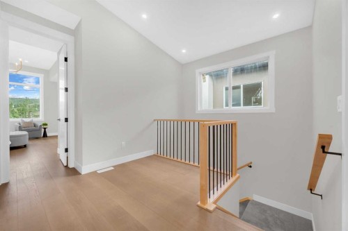 8114 Bowness Road Nw, Calgary, AB - Indoor Photo Showing Other Room