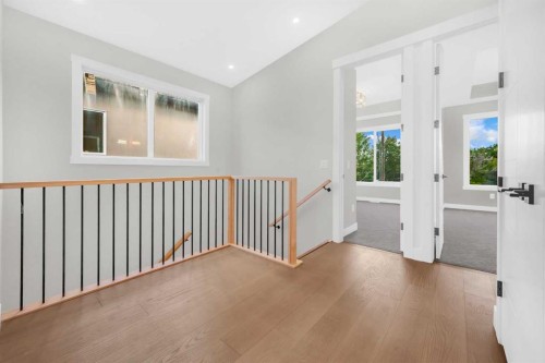 8114 Bowness Road Nw, Calgary, AB - Indoor Photo Showing Other Room