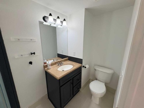 7901 Martha'S Haven Park Ne, Calgary, AB - Indoor Photo Showing Bathroom