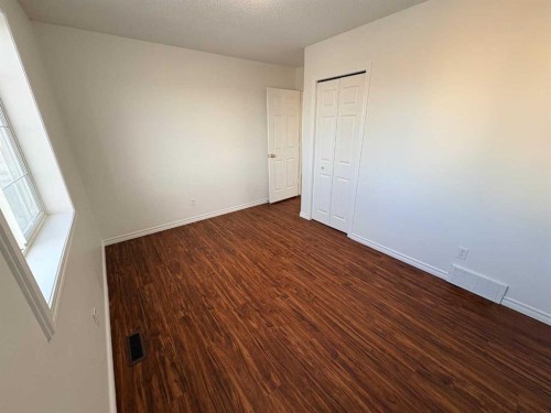7901 Martha'S Haven Park Ne, Calgary, AB - Indoor Photo Showing Other Room