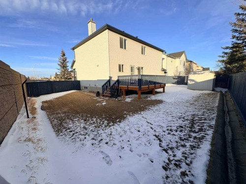 7901 Martha'S Haven Park Ne, Calgary, AB - Outdoor