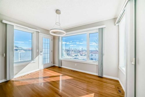 300 Hampstead Road Nw, Calgary, AB - Indoor Photo Showing Other Room