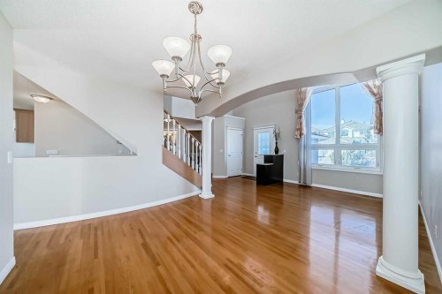 300 Hampstead Road Nw, Calgary, AB - Indoor Photo Showing Other Room