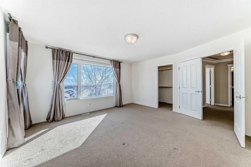 300 Hampstead Road Nw, Calgary, AB - Indoor Photo Showing Other Room