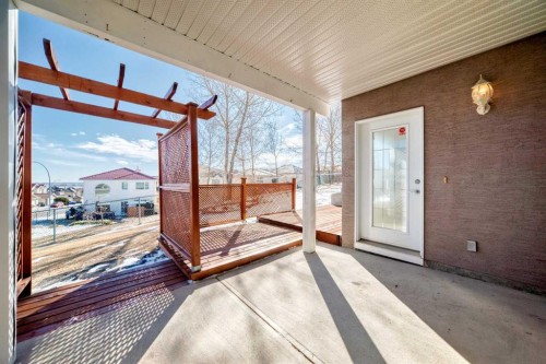 300 Hampstead Road Nw, Calgary, AB - Outdoor With Exterior