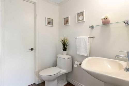 230 11 Avenue Ne, Calgary, AB 