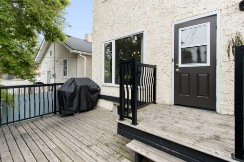 230 11 Avenue Ne, Calgary, AB 