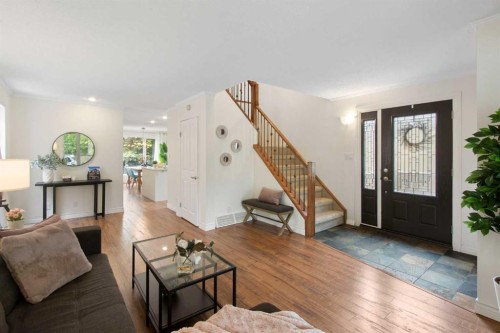 230 11 Avenue Ne, Calgary, AB 