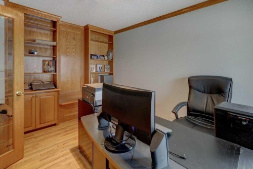 182 Harvest Creek Close Ne, Calgary, AB - Indoor Photo Showing Office