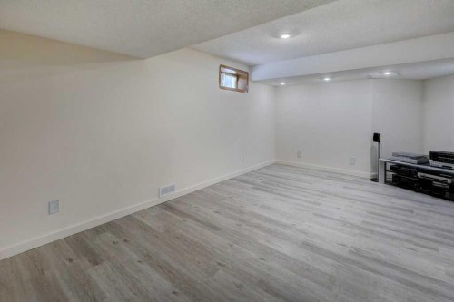 182 Harvest Creek Close Ne, Calgary, AB - Indoor Photo Showing Other Room