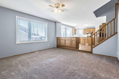 303 Schubert Place Nw, Calgary, AB - Indoor Photo Showing Other Room