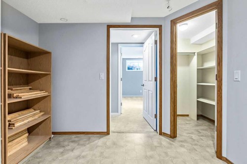 303 Schubert Place Nw, Calgary, AB - Indoor Photo Showing Other Room