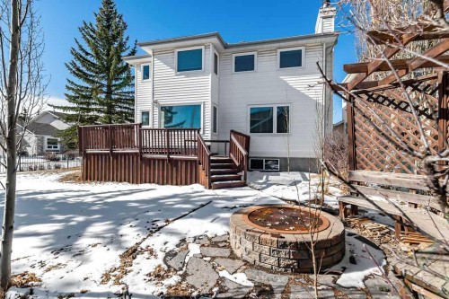 303 Schubert Place Nw, Calgary, AB - Outdoor