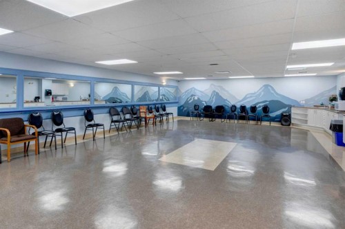 203-345 Rocky Vista Park Nw, Calgary, AB - Indoor Photo Showing Other Room