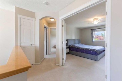 11 Simcoe Crescent Sw, Calgary, AB - Indoor Photo Showing Bedroom