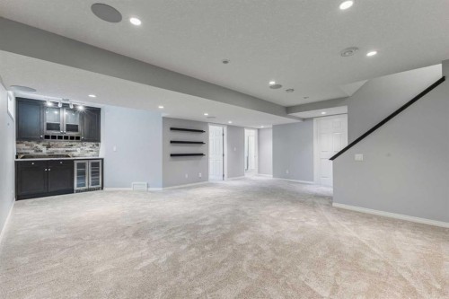 11 Simcoe Crescent Sw, Calgary, AB - Indoor Photo Showing Other Room