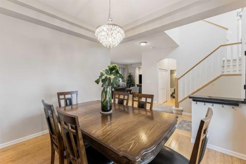 11 Simcoe Crescent Sw, Calgary, AB - Indoor Photo Showing Dining Room