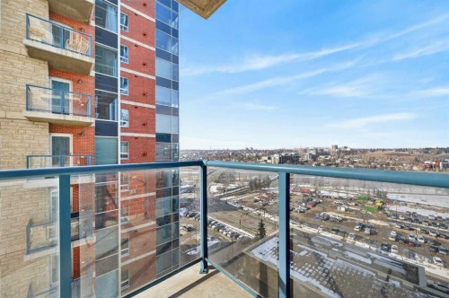 1402-910 5 Avenue Sw, Calgary, AB - Outdoor With Balcony