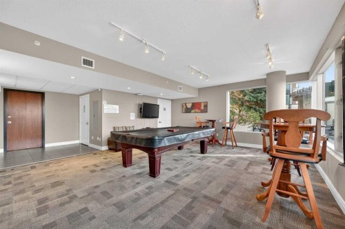 1402-910 5 Avenue Sw, Calgary, AB - Indoor Photo Showing Other Room