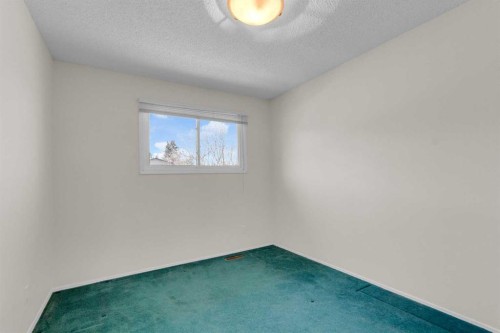 604 Strathcona Drive Sw, Calgary, AB - Indoor Photo Showing Other Room