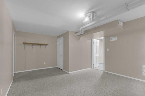 604 Strathcona Drive Sw, Calgary, AB - Indoor Photo Showing Other Room