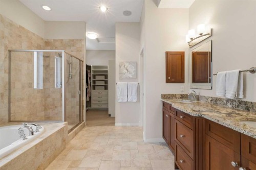 71 Elgin Estates Hill Se, Calgary, AB - Indoor Photo Showing Bathroom