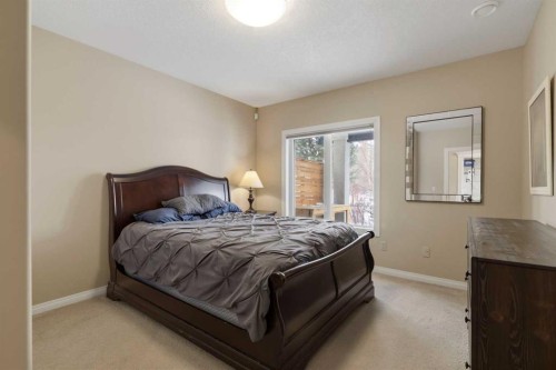 71 Elgin Estates Hill Se, Calgary, AB - Indoor Photo Showing Bedroom