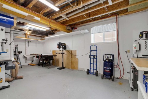 71 Elgin Estates Hill Se, Calgary, AB - Indoor Photo Showing Basement