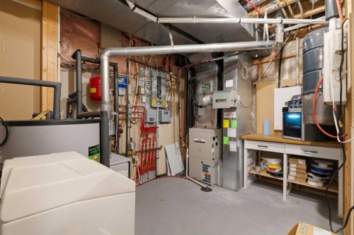 71 Elgin Estates Hill Se, Calgary, AB - Indoor Photo Showing Basement