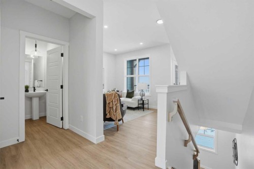45 Wild Rose Way Se, Calgary, AB - Indoor Photo Showing Other Room