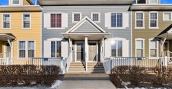 541 Mckenzie Towne Close SE Calgary, AB T2Z 1A8