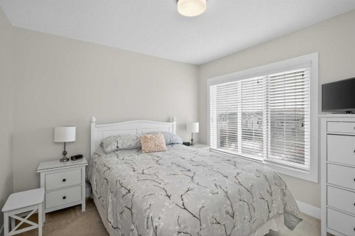 440 Nolan Hill Boulevard Nw, Calgary, AB - Indoor Photo Showing Bedroom