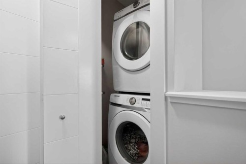 440 Nolan Hill Boulevard Nw, Calgary, AB - Indoor Photo Showing Laundry Room