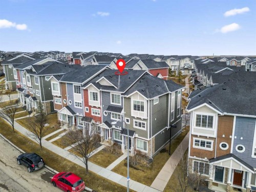 440 Nolan Hill Boulevard Nw, Calgary, AB - Outdoor With Facade