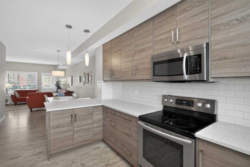 440 Nolan Hill Boulevard Nw, Calgary, AB - Indoor Photo Showing Kitchen With Upgraded Kitchen