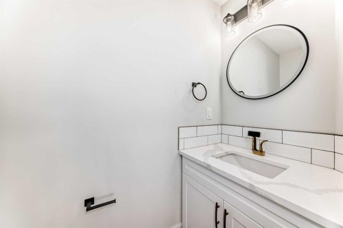 27 Williams Avenue, Olds, AB - Indoor