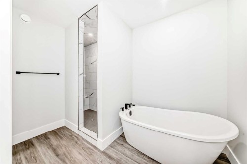 27 Williams Avenue, Olds, AB - Indoor Photo Showing Bathroom