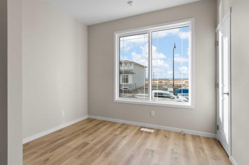 118 Montane Link Se, High River, AB - Indoor Photo Showing Other Room