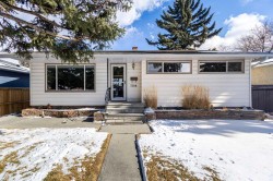 3308 46 Street SW Calgary, AB T3E 3W8